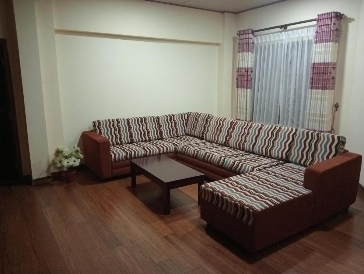Thuvaraga Inn Nuwara Eliya Buitenkant foto